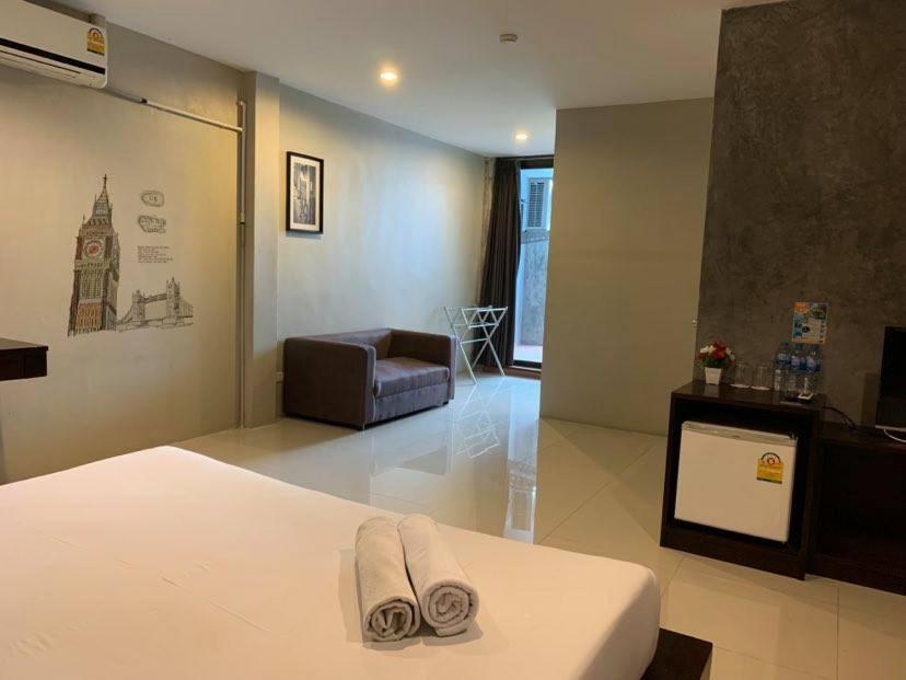Green Leaf Hostel Phuket Екстериор снимка