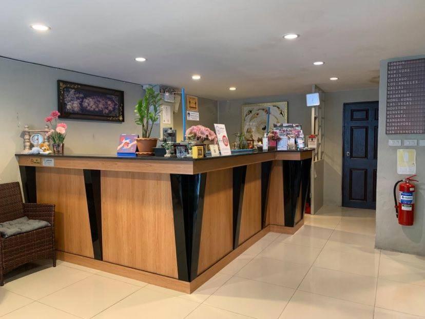 Green Leaf Hostel Phuket Екстериор снимка