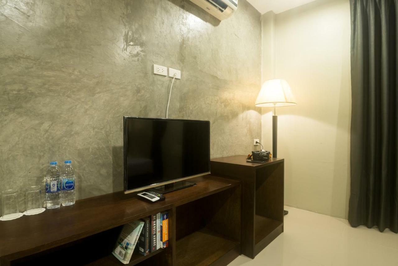 Green Leaf Hostel Phuket Екстериор снимка